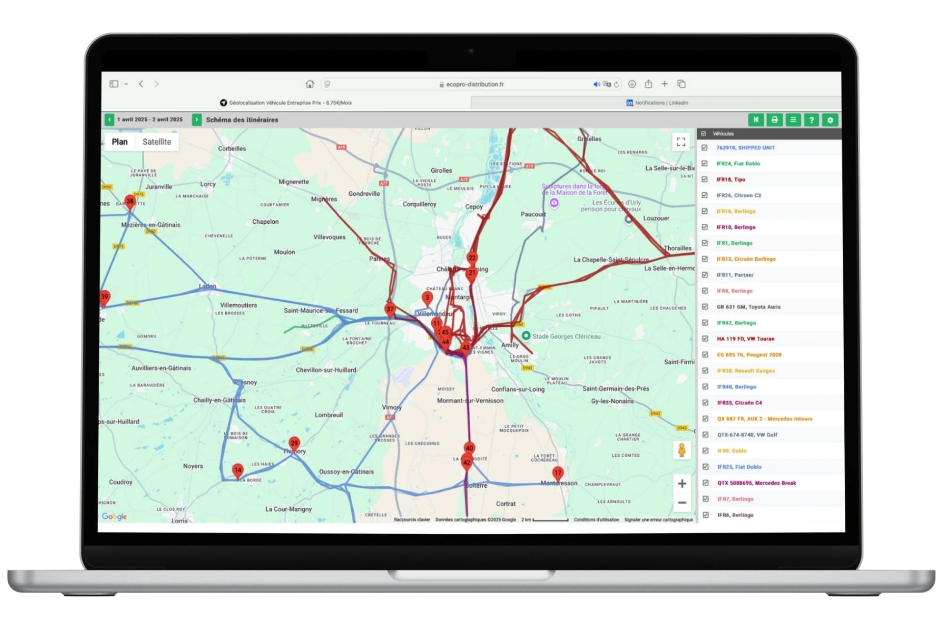 Carte d'itinéraire, l'une des fonctionnalités essentielles pour la geolocalisation de voiture
